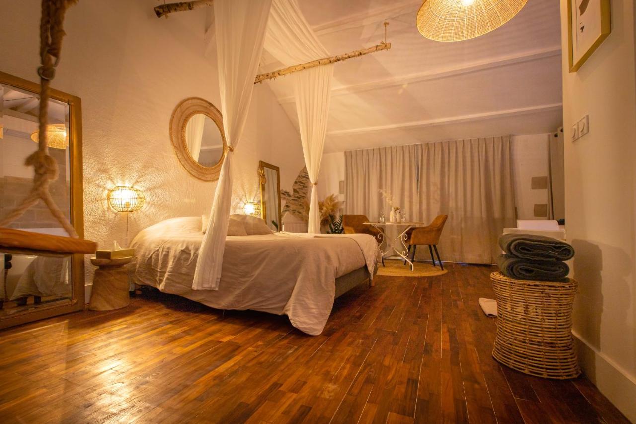 Love Room Boheme Les Petits Plaisirs อองเชร์ ภายนอก รูปภาพ