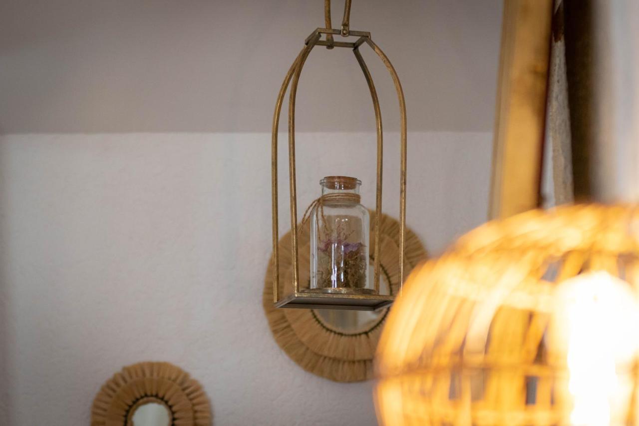 Love Room Boheme Les Petits Plaisirs อองเชร์ ภายนอก รูปภาพ